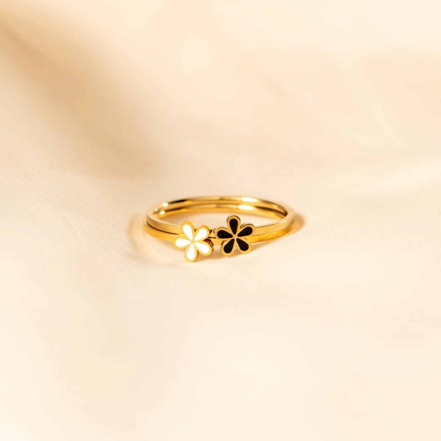 925 Sterling Silver Enamel Flower Ring - Luminous Bear Shop