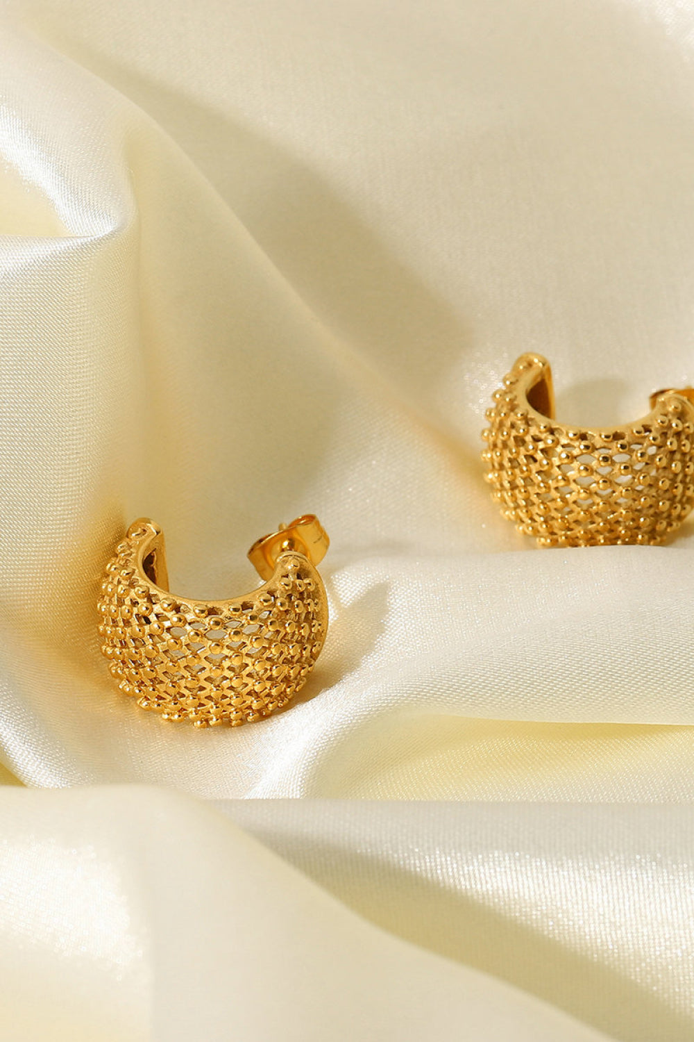 Mesh Half Hoop Earrings - Luminous Bear Shop