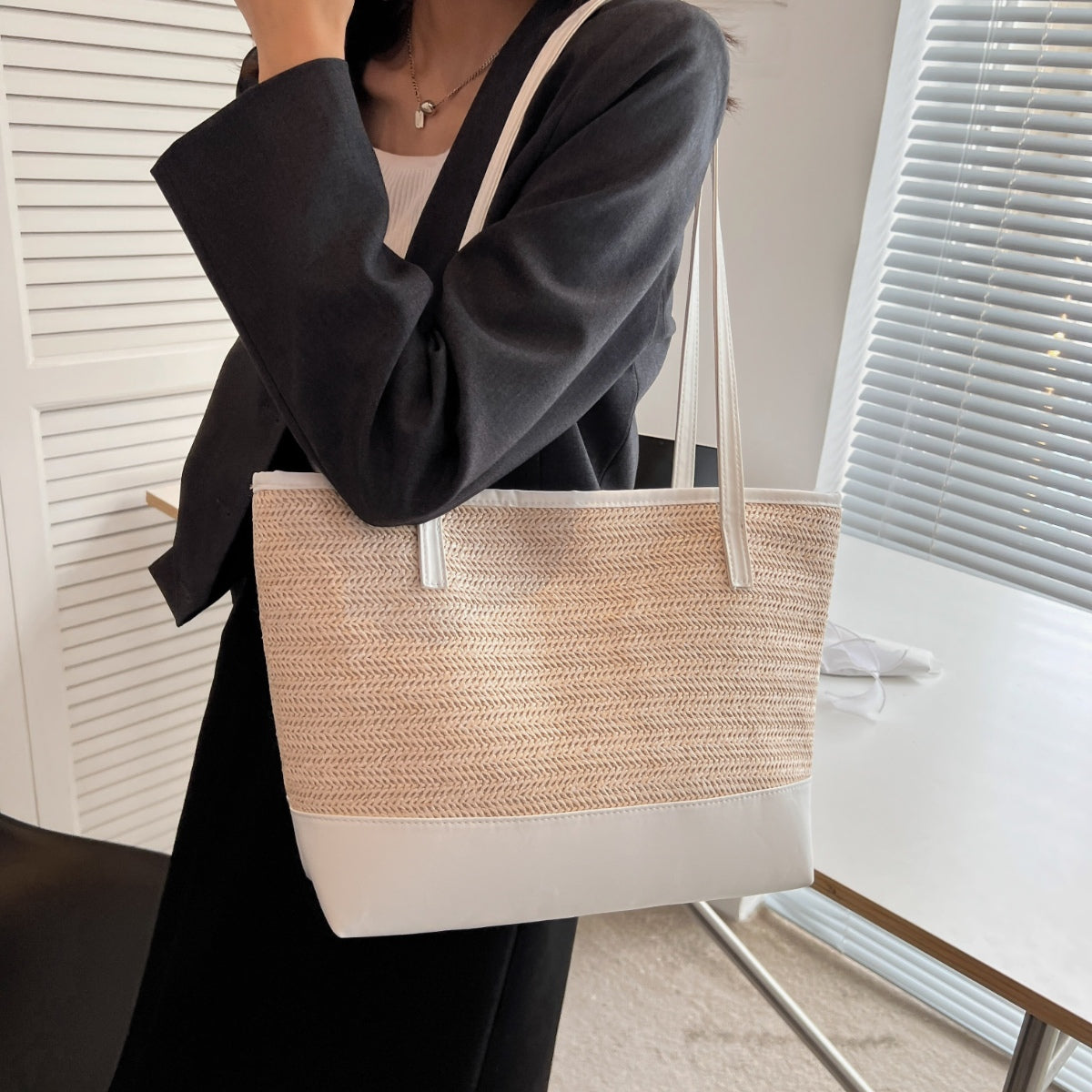 Straw Weave Leather Strap Tote Bag - Luminous Bear Shop