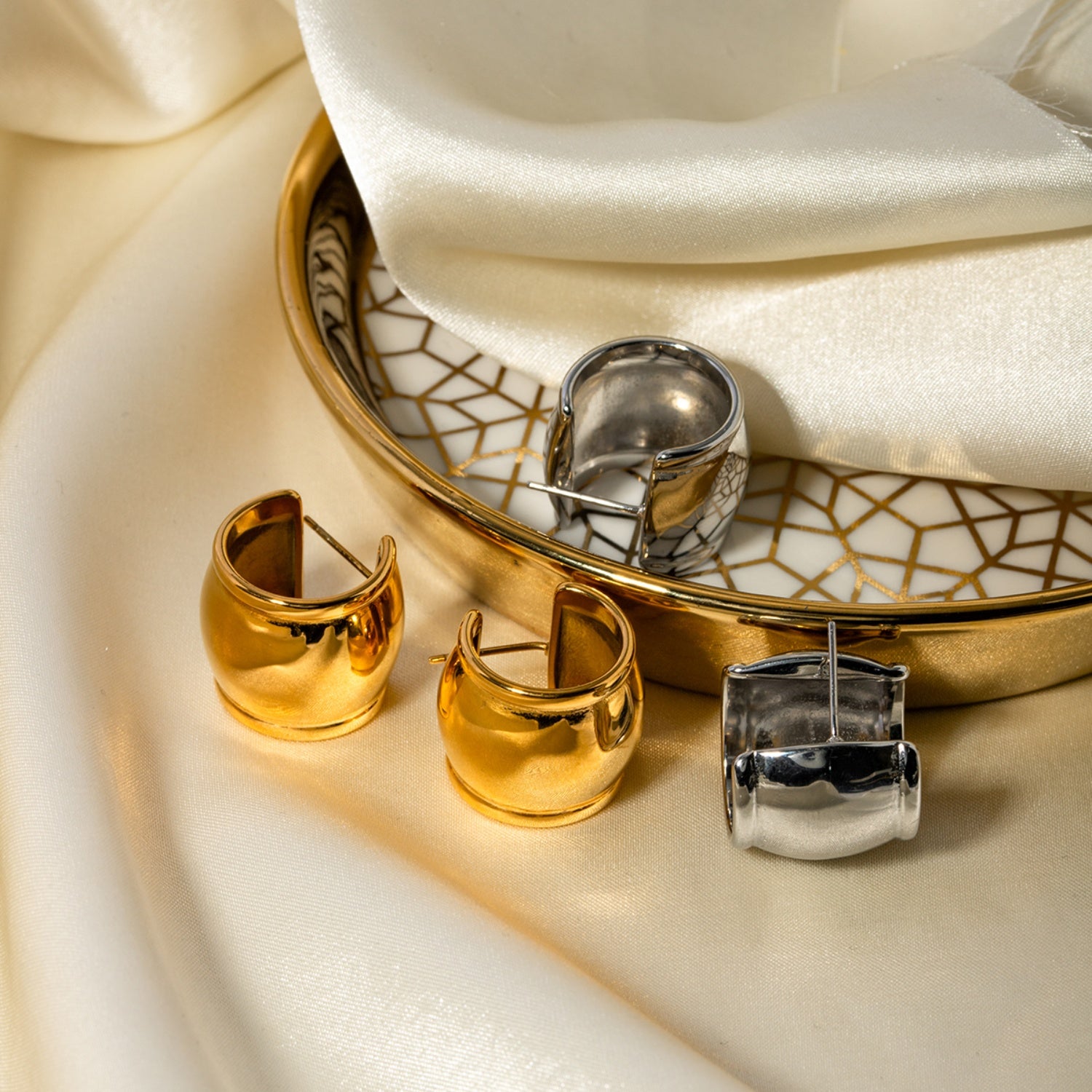 Stainless Steel C-Hoop Earrings - Luminous Bear Shop