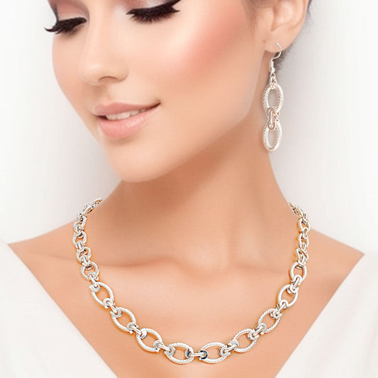 Twisted Oval Silver Metal Chain Set - Luminous Bear Shop