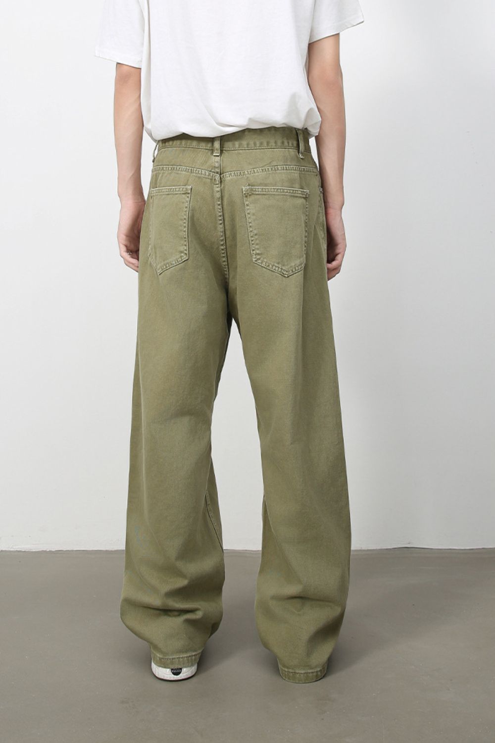 f4a78b9e-c6a0-4f8e-b32b-14c98b0aeee4-Max