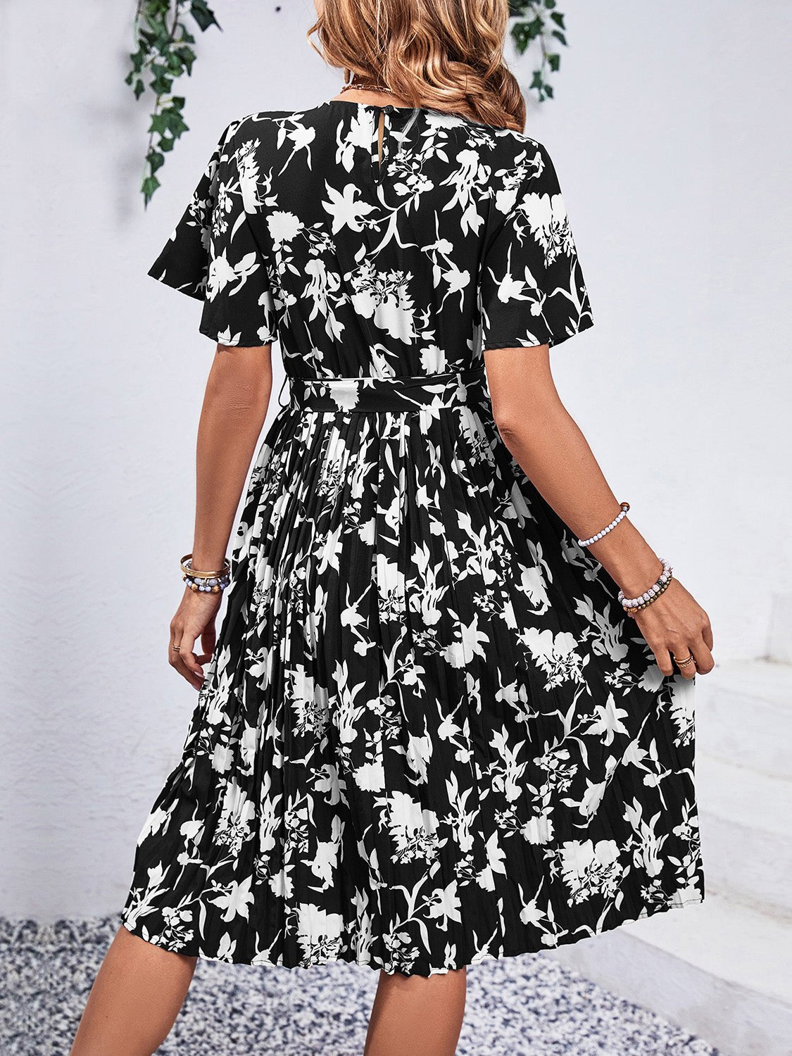 Printed Round Neck Short Sleeve Dress - Luminous Bear