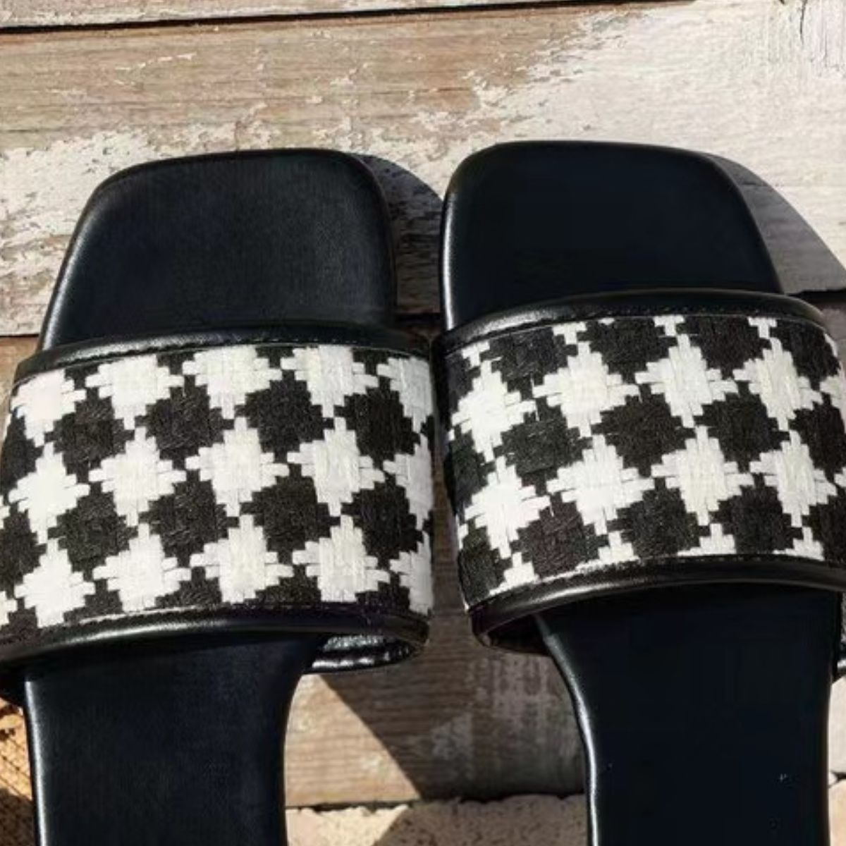 Plaid Open Toe Flat Sandals - Luminous Bear Shop
