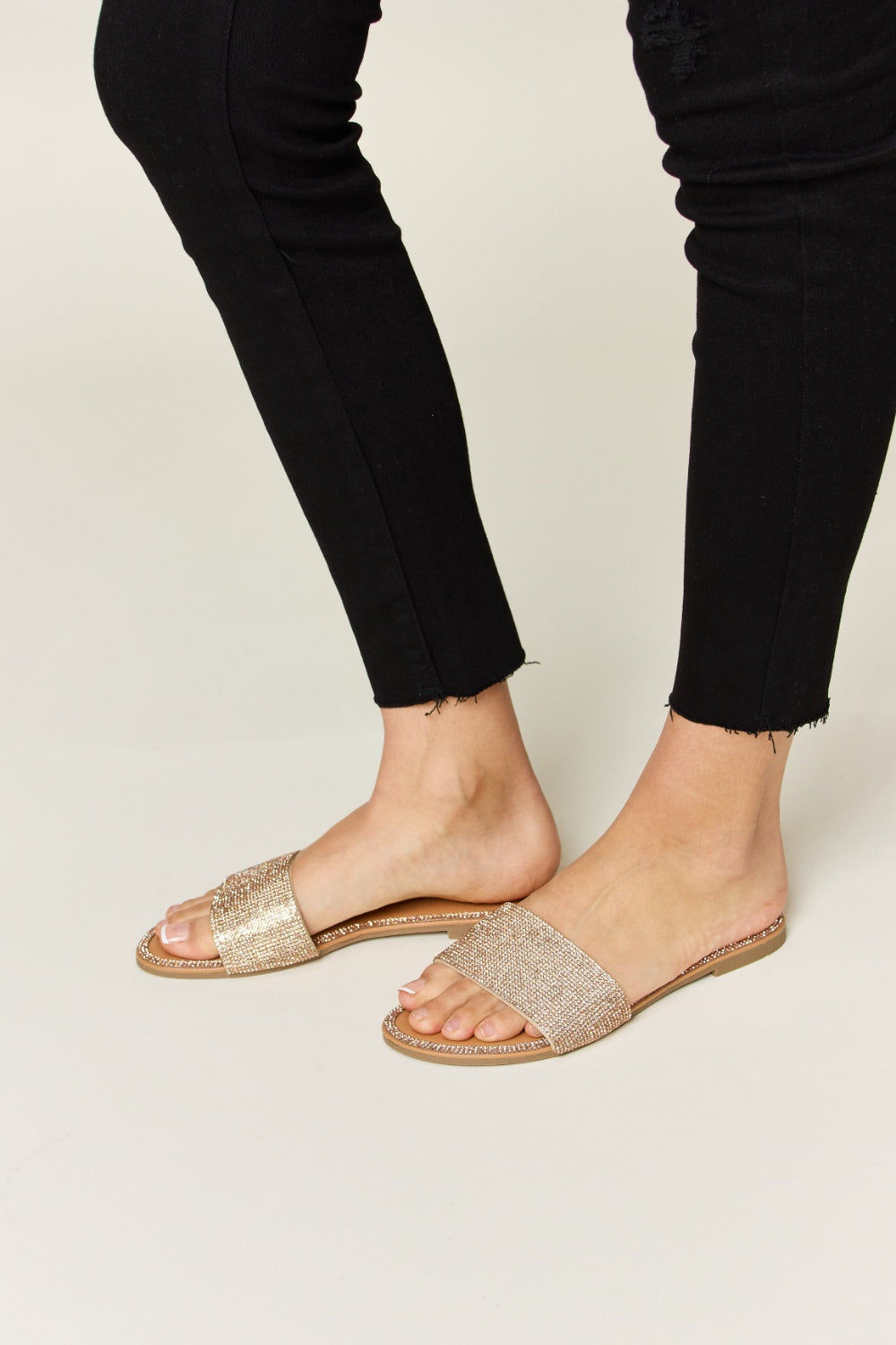 WILD DIVA Rhinestone Open Toe Flat Sandals - Luminous Bear Shop