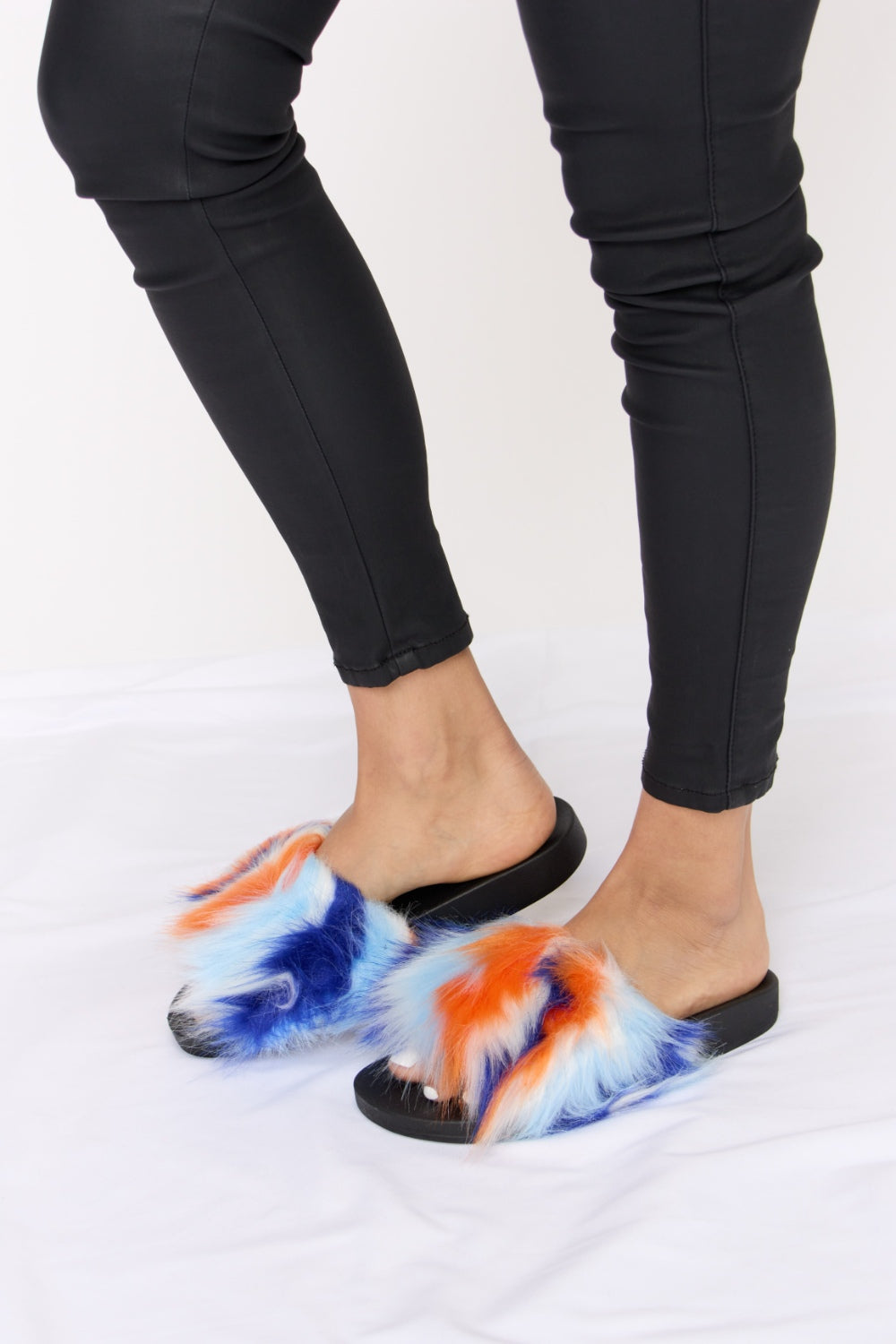 Forever Link Plush Open-Toe Sandals - Luminous Bear Shop