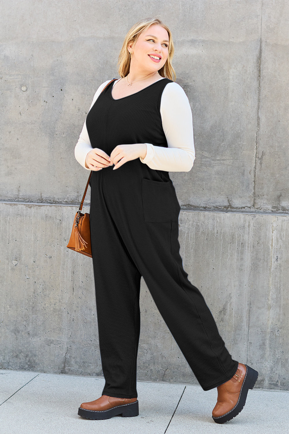 Full Size Sleeveless Straight Jumpsuit - Luminous Bear Shop