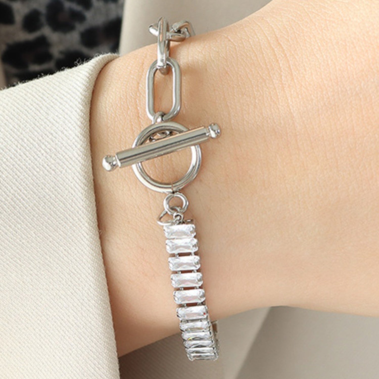 Zircon Titanium Steel Closure Bracelet - Luminous Bear Shop