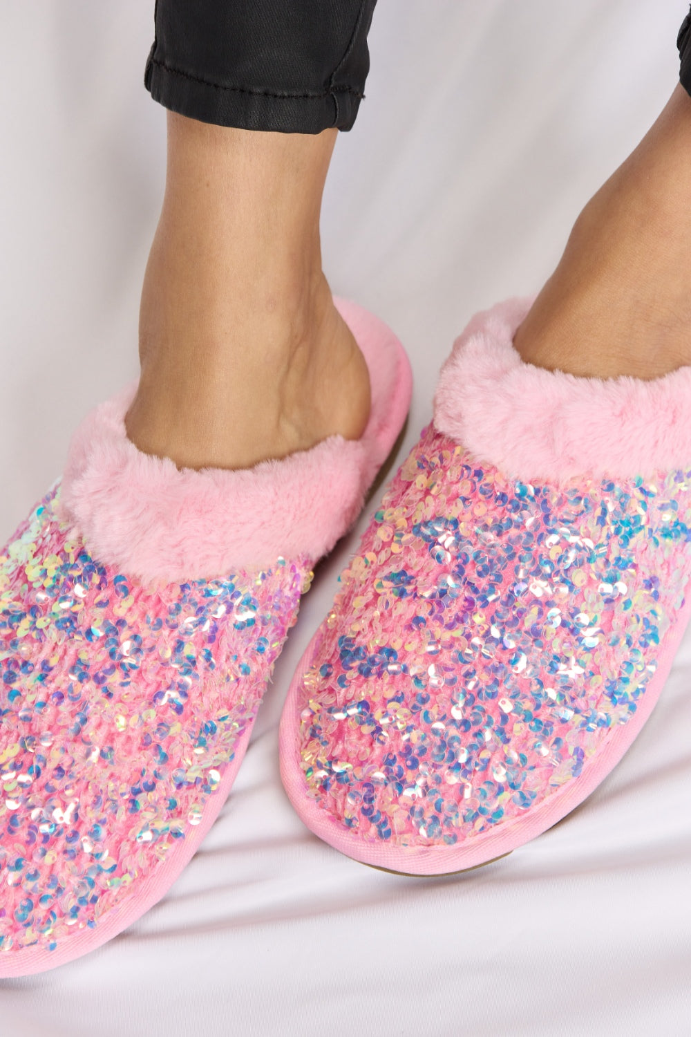 Forever Link Sequin Plush Round Toe Slippers - Luminous Bear Shop