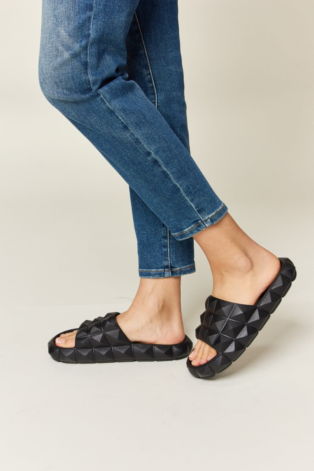 WILD DIVA Pyramid Stud Toe Band Footbed Sandals - Luminous Bear Shop