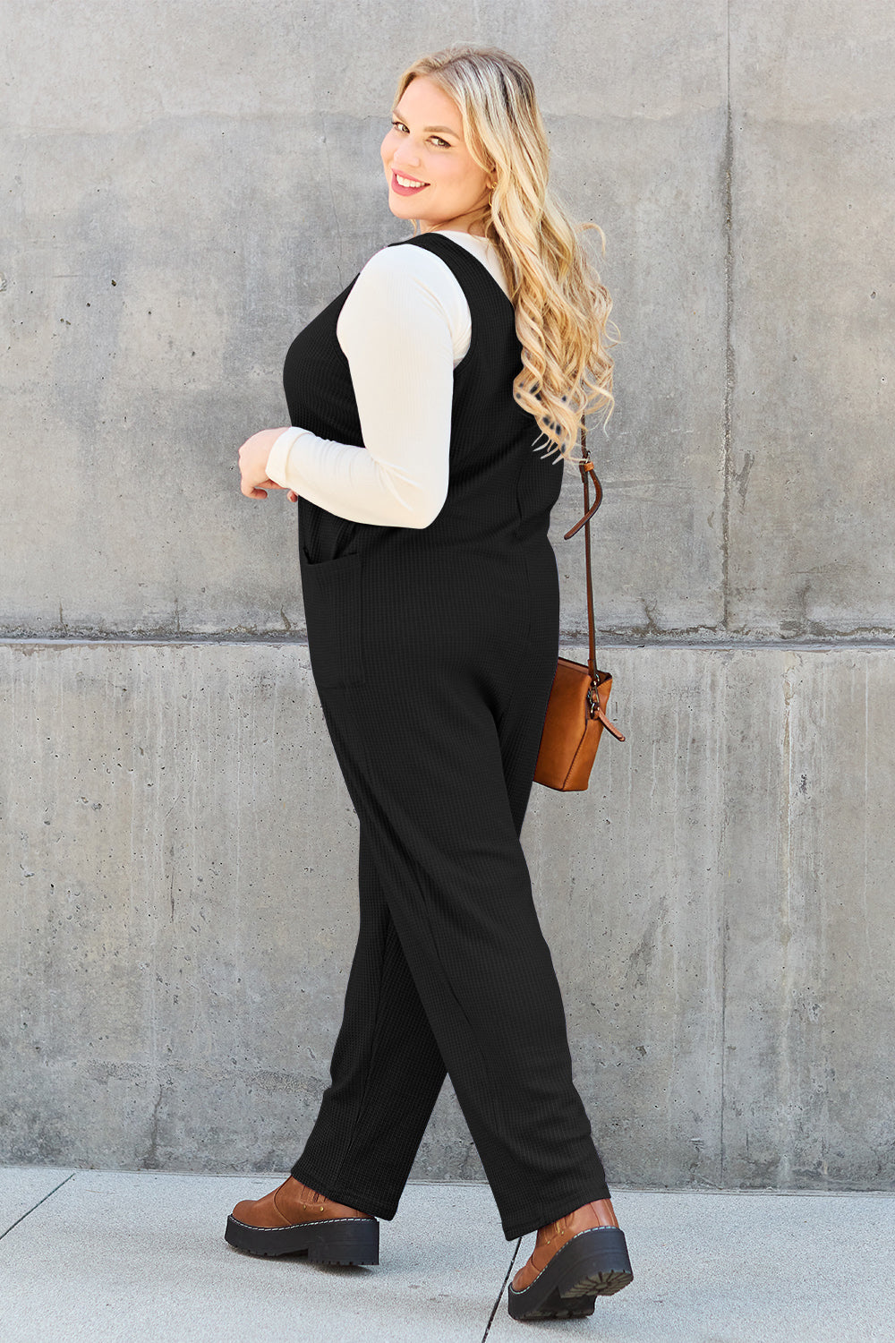 Full Size Sleeveless Straight Jumpsuit - Luminous Bear Shop