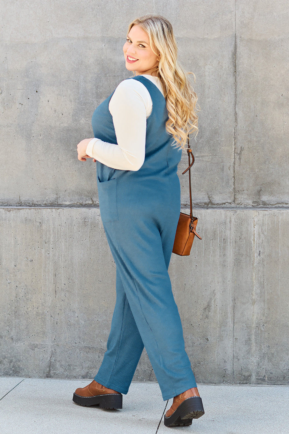 Full Size Sleeveless Straight Jumpsuit - Luminous Bear Shop