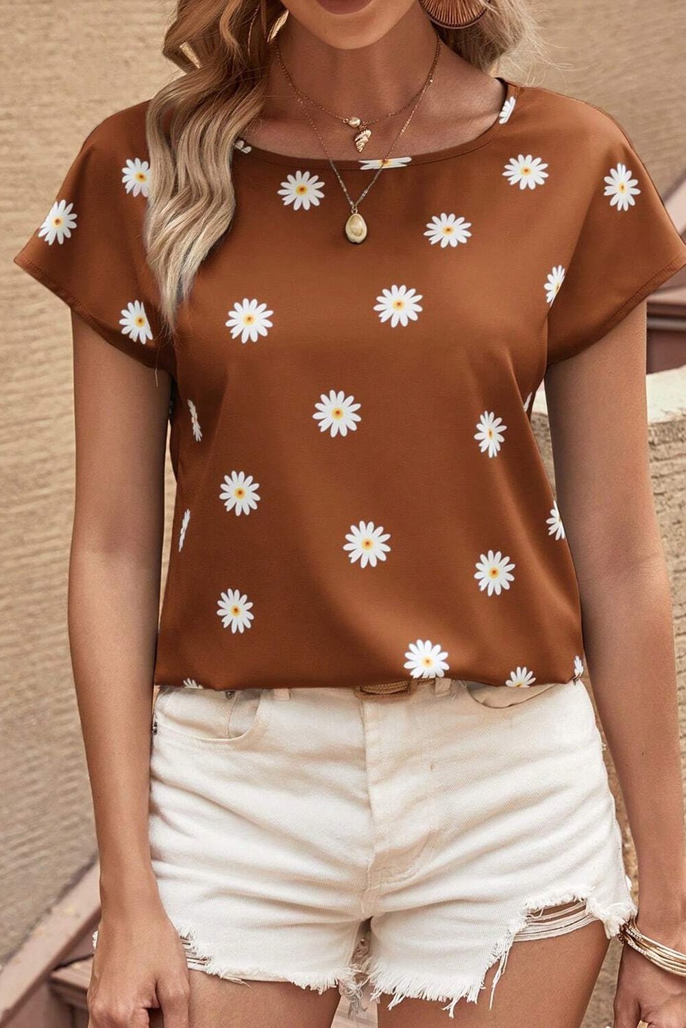 Daisy Printed Round Neck Short Sleeve Blouse - Luminous Bear