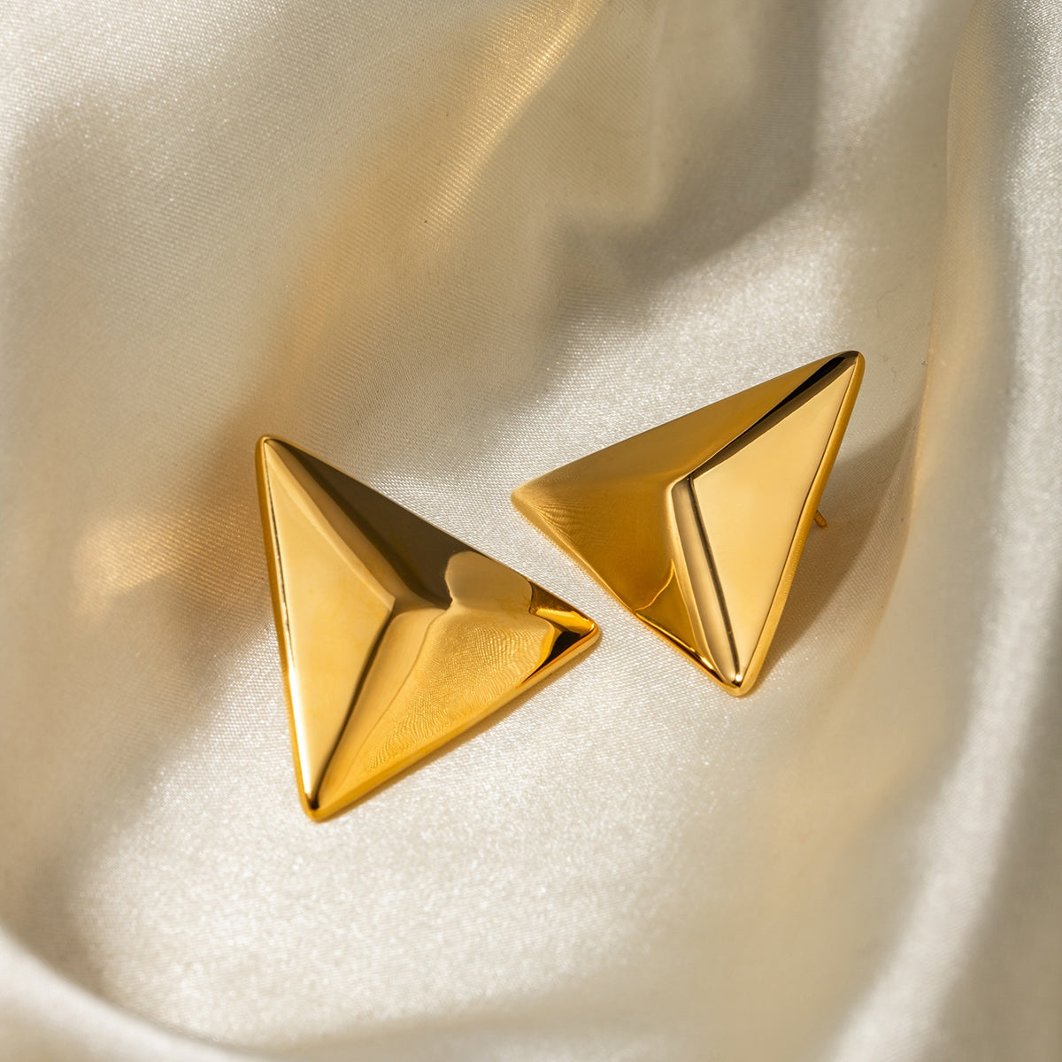 Stainless Steel 3D Triangle Earrings - Luminous Bear Shop