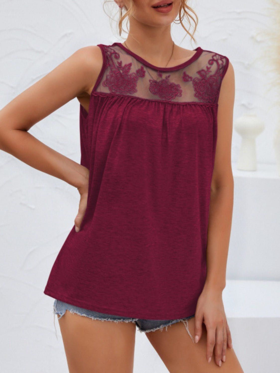 Lace Detail Round Neck Tank - Luminous Bear
