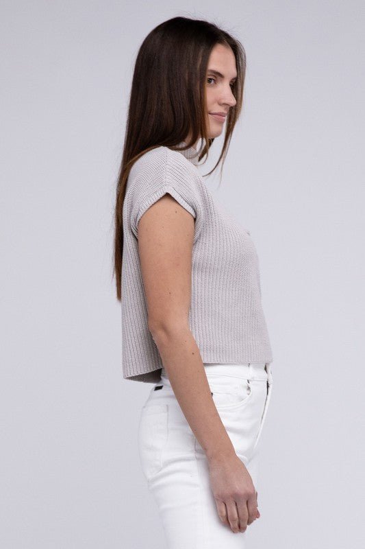 Mock Neck Short Sleeve Cropped Sweater - Luminous Bear