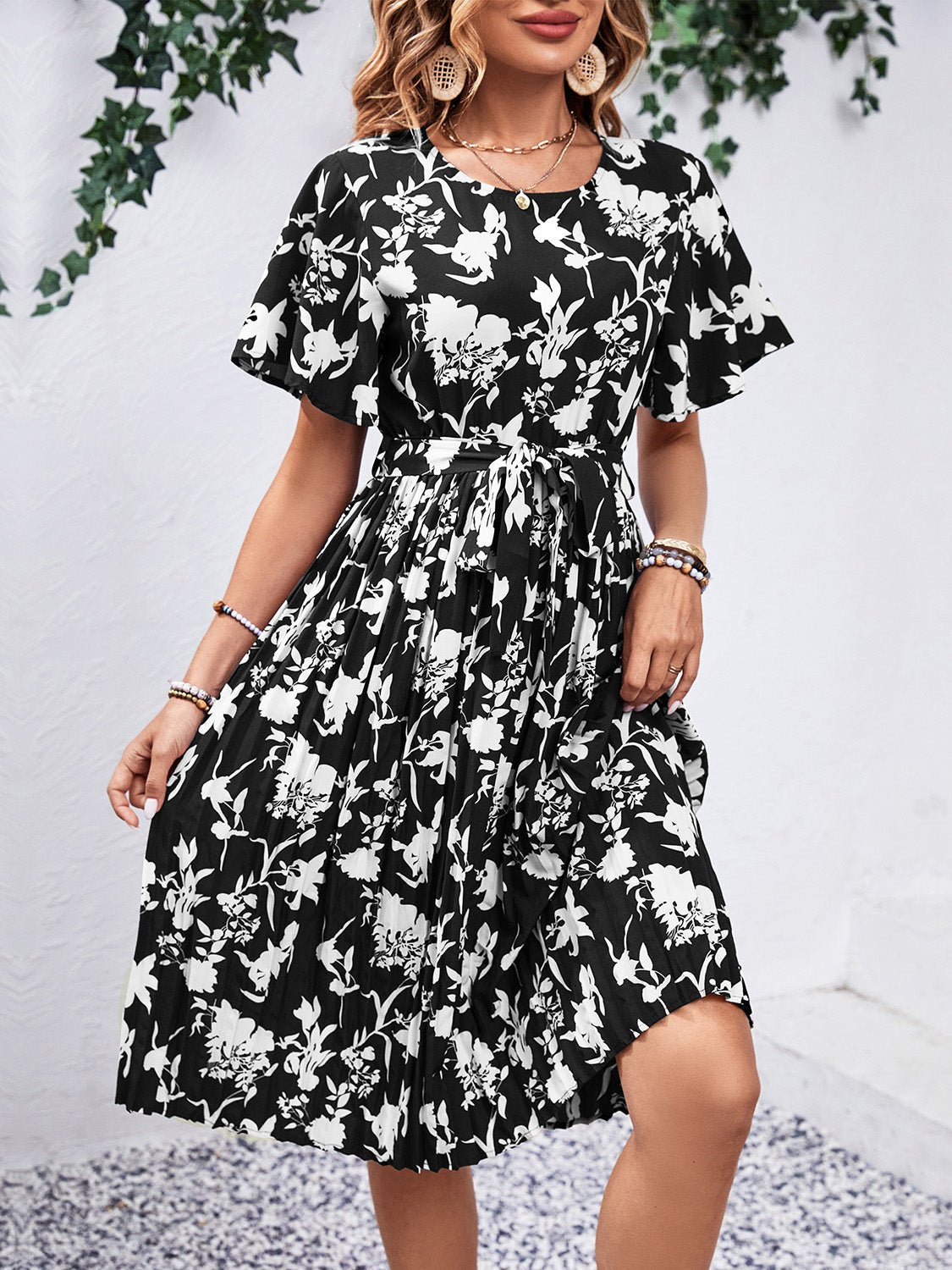 Printed Round Neck Short Sleeve Dress - Luminous Bear
